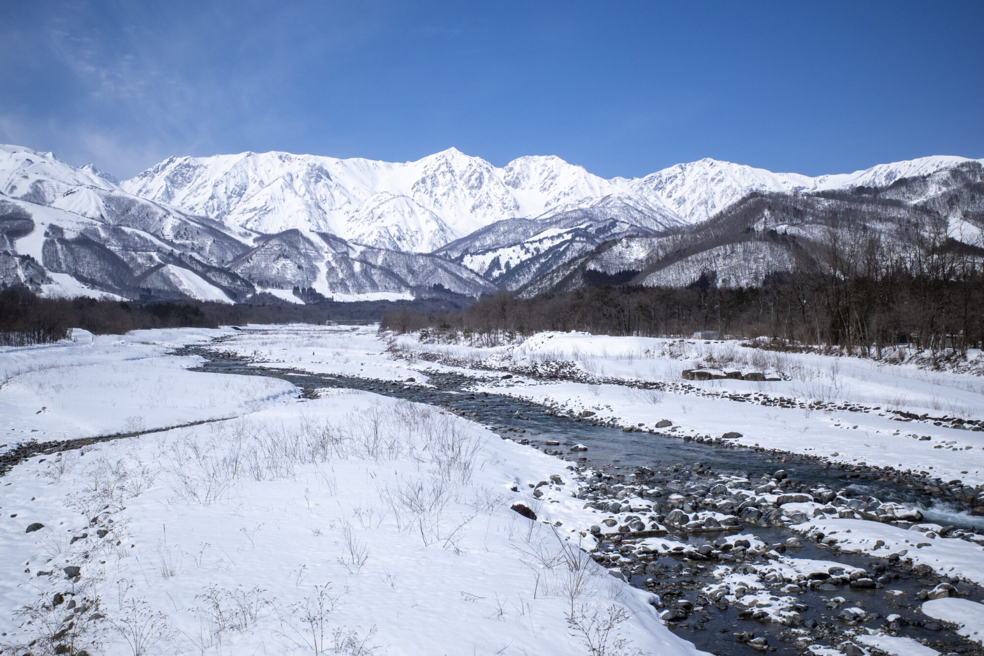 白馬の「橋」は、四季と自然を切り取る最高の舞台