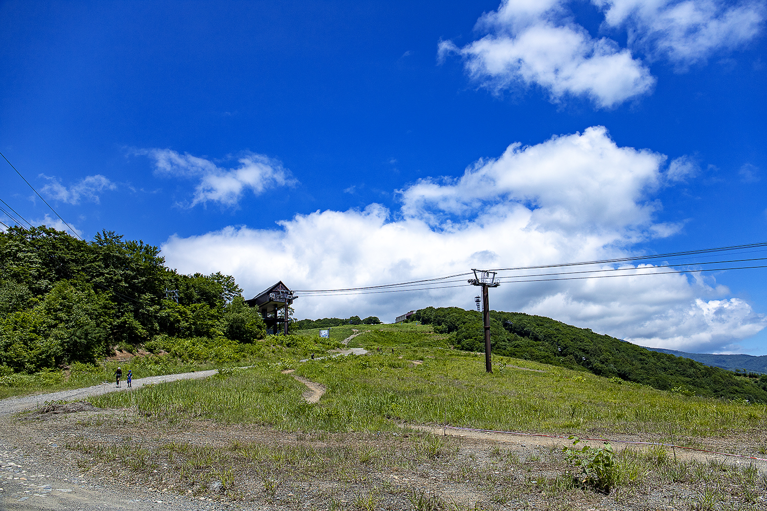 11:10 ゴンドラ山頂駅が見えてくる