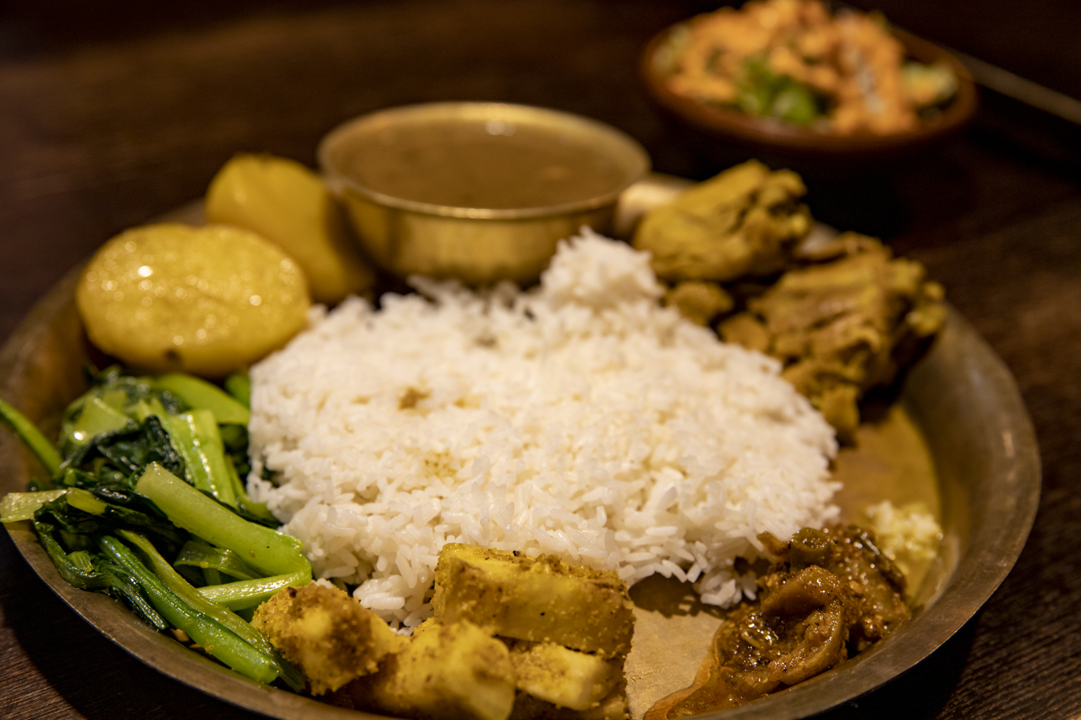 ネパールの家庭料理「ダルバート」