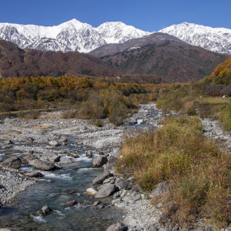 11月は空気が澄んでいて山の景色を楽しむのに最適